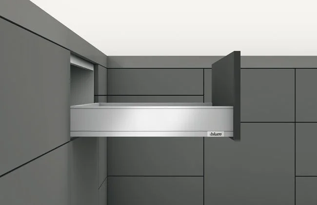 Rychlé Dodání Legrabox 70 kg orion šedý M 450 mm Blumotion/TOB