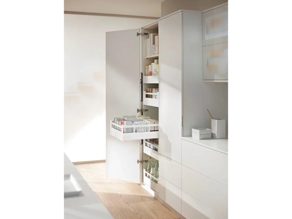 BLUM Space Tower Antaro bílá modul 600 mm Hit Sezóny