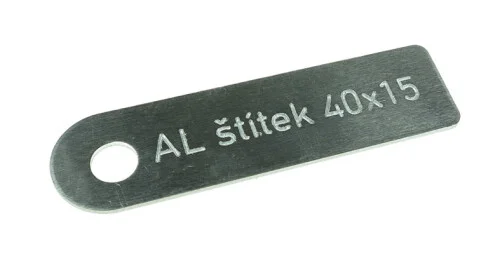 Akce Identifikační štítek hliníkový, rozměr 40x15 / celkový rozměr 55x15mm / síla 1mm / otvor 6mm