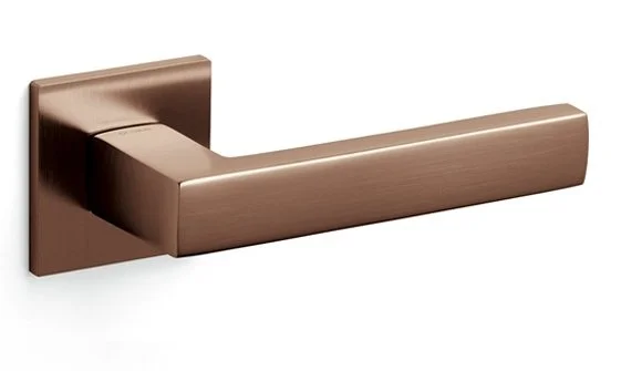 Zlevněný OLIVARI Planet Q B nízká rozeta Superfinish měď satin, Cylindrická vložka